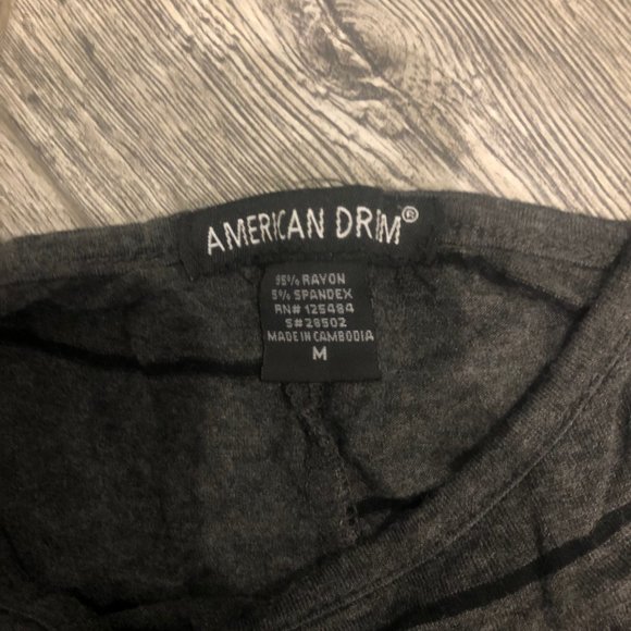 American Dream Medium Gray Striped Womens blouse Short Sleeves Round Neck - Picture 5 of 5